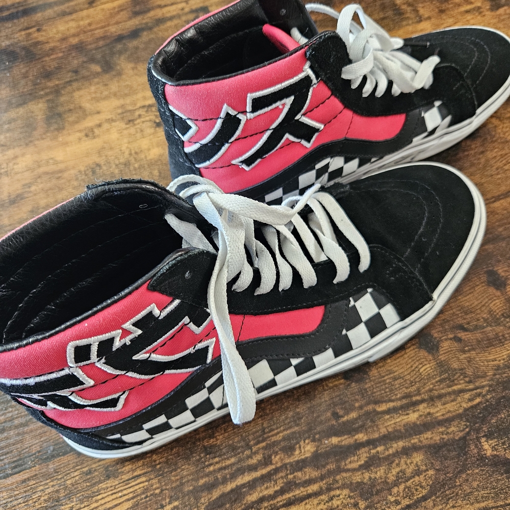 Vans Sk8-Hi Checkerboard High Top Sneakers - Black & Red